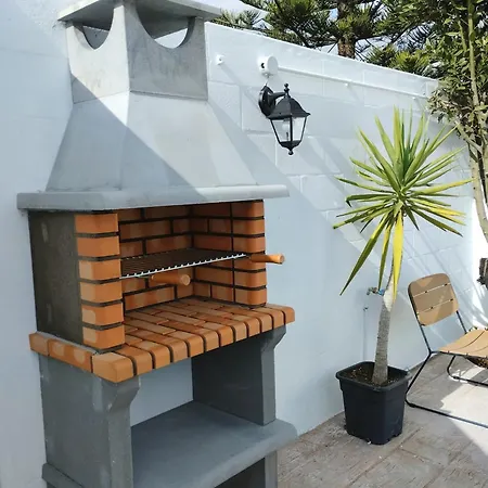 Con Barbacoa Y Porche Apartment *